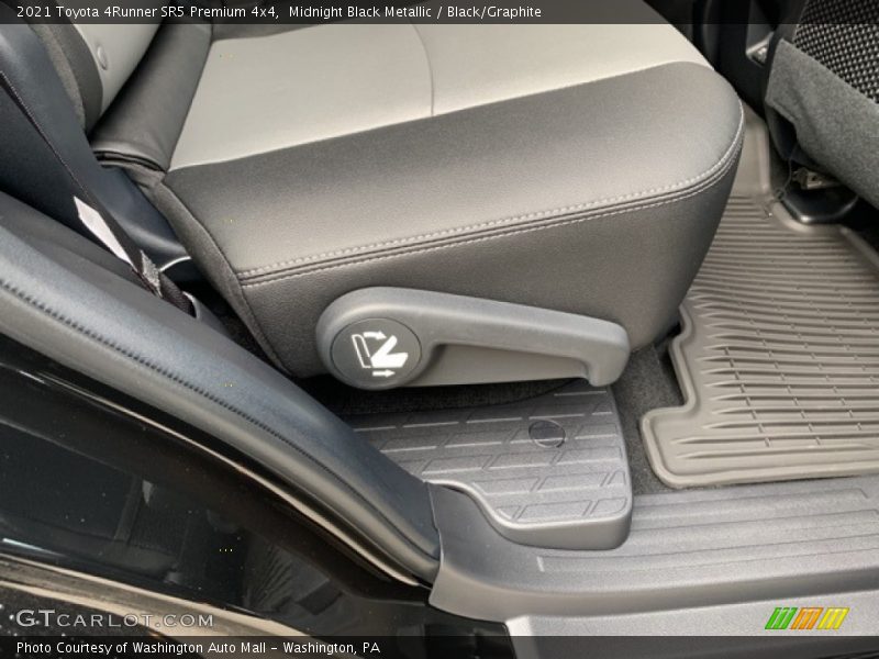 Midnight Black Metallic / Black/Graphite 2021 Toyota 4Runner SR5 Premium 4x4