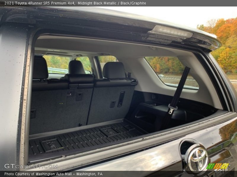 Midnight Black Metallic / Black/Graphite 2021 Toyota 4Runner SR5 Premium 4x4