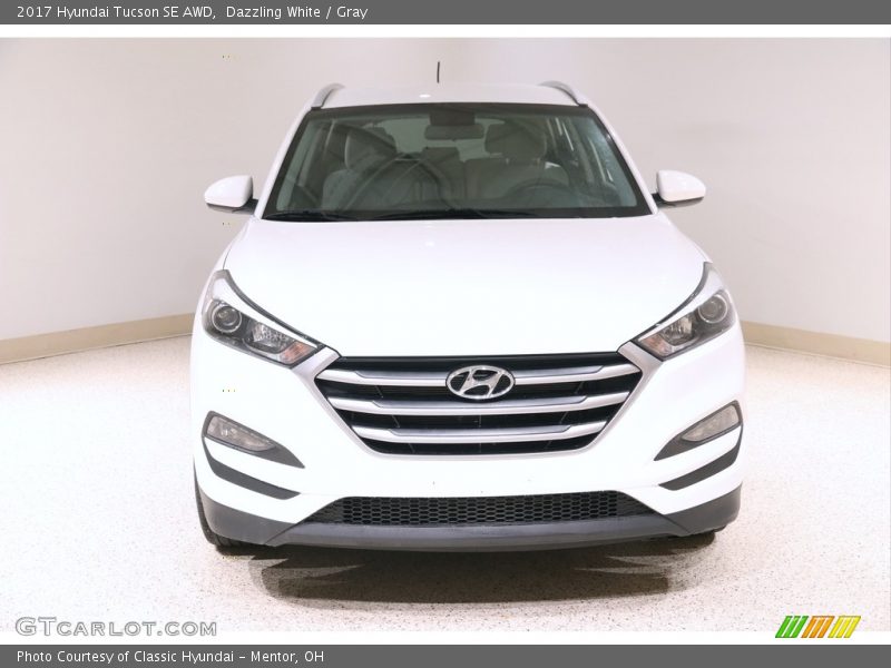 Dazzling White / Gray 2017 Hyundai Tucson SE AWD