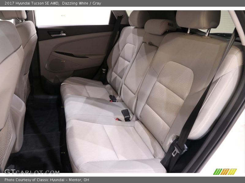 Dazzling White / Gray 2017 Hyundai Tucson SE AWD