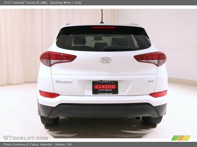 Dazzling White / Gray 2017 Hyundai Tucson SE AWD