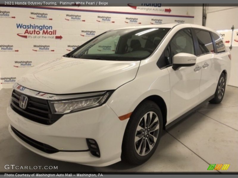 Platinum White Pearl / Beige 2021 Honda Odyssey Touring