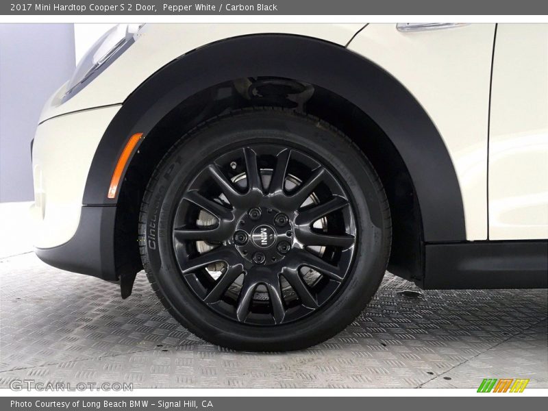 Pepper White / Carbon Black 2017 Mini Hardtop Cooper S 2 Door