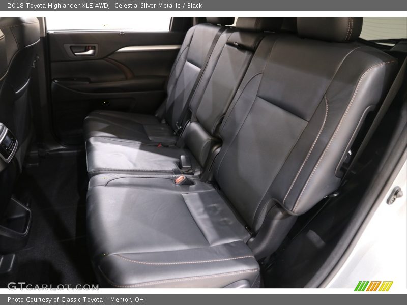 Celestial Silver Metallic / Black 2018 Toyota Highlander XLE AWD