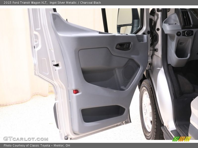 Door Panel of 2015 Transit Wagon XLT