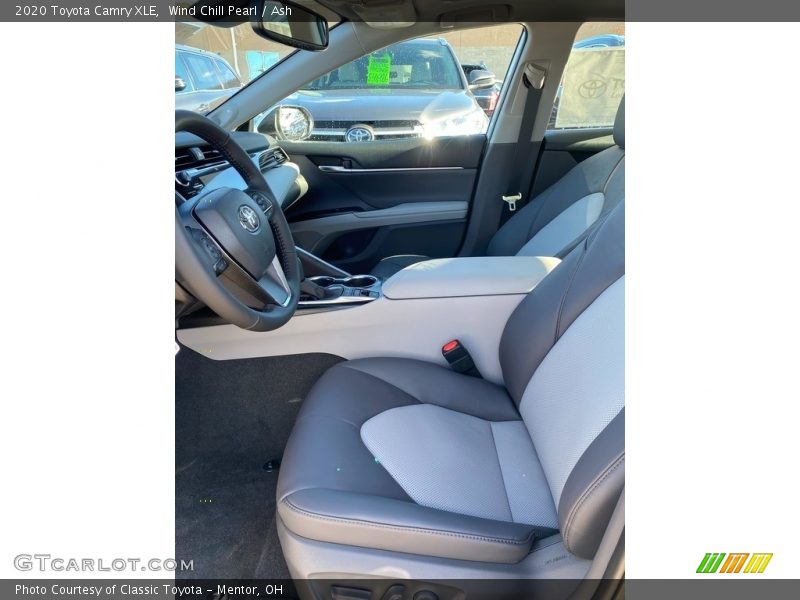 Wind Chill Pearl / Ash 2020 Toyota Camry XLE