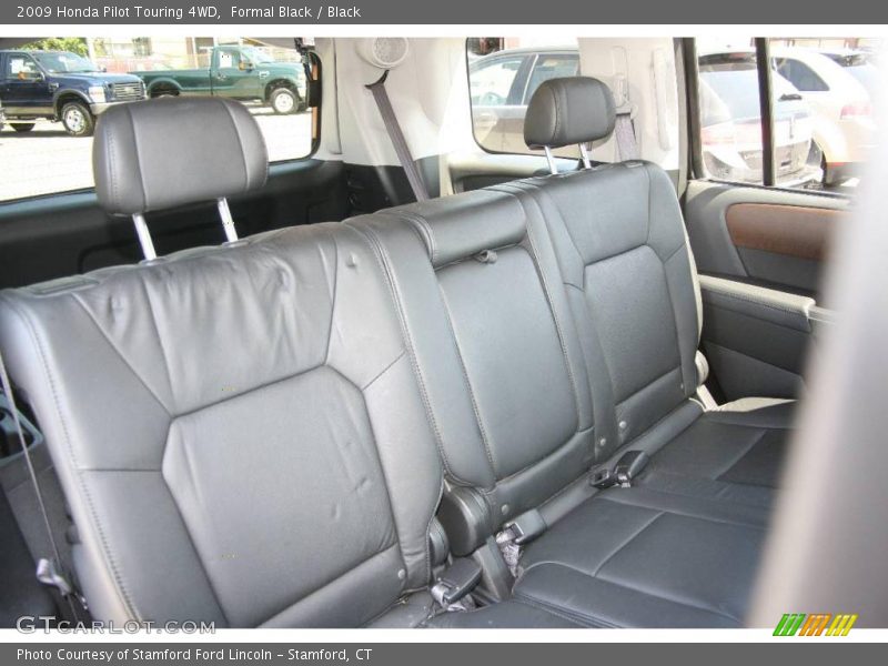 Formal Black / Black 2009 Honda Pilot Touring 4WD