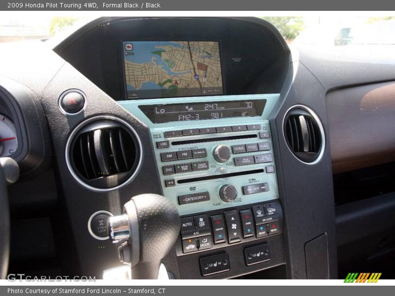 Formal Black / Black 2009 Honda Pilot Touring 4WD