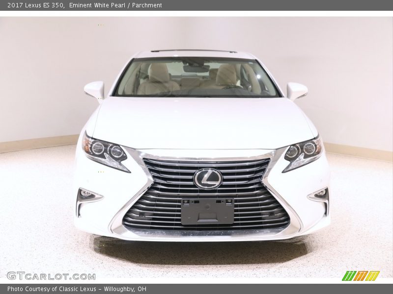 Eminent White Pearl / Parchment 2017 Lexus ES 350
