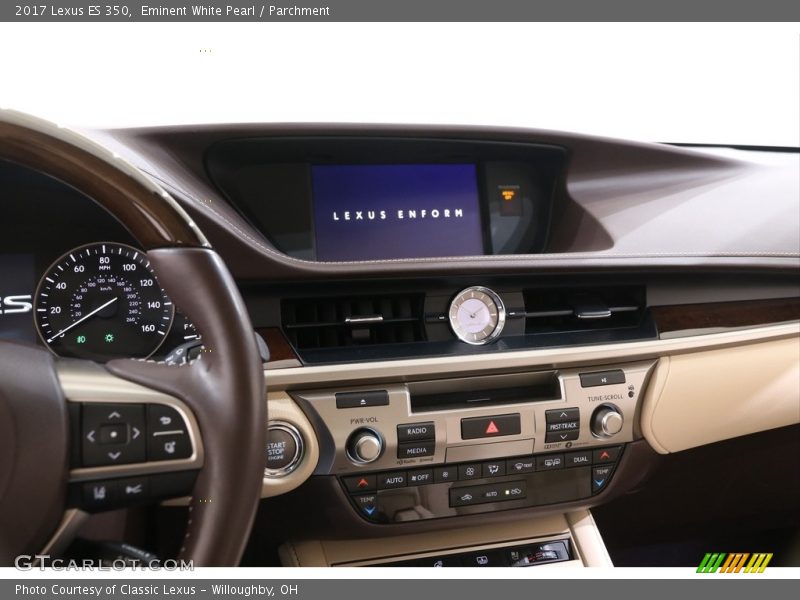 Eminent White Pearl / Parchment 2017 Lexus ES 350