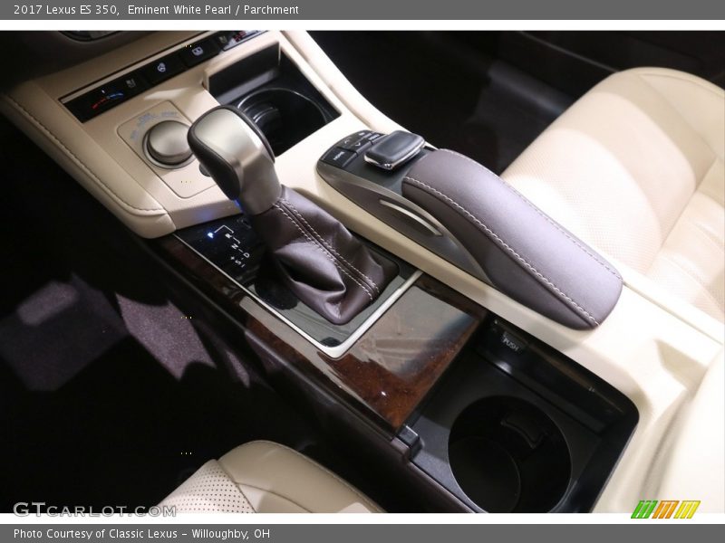 Eminent White Pearl / Parchment 2017 Lexus ES 350