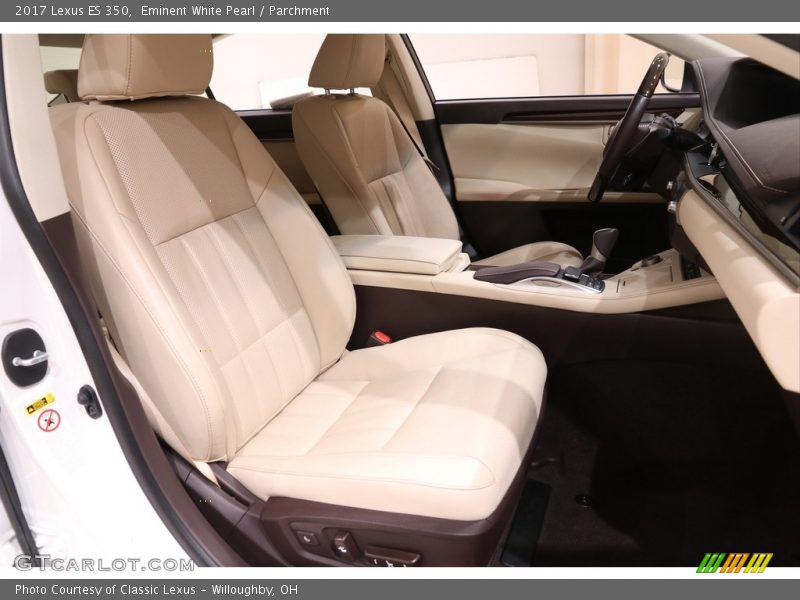Eminent White Pearl / Parchment 2017 Lexus ES 350
