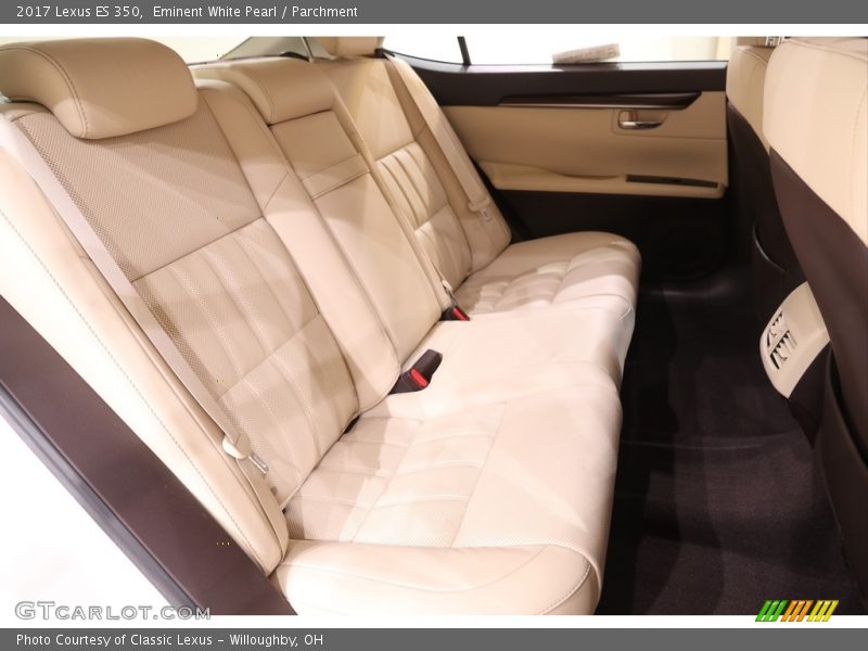 Eminent White Pearl / Parchment 2017 Lexus ES 350