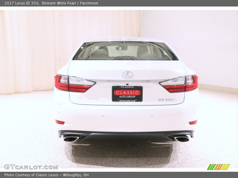 Eminent White Pearl / Parchment 2017 Lexus ES 350