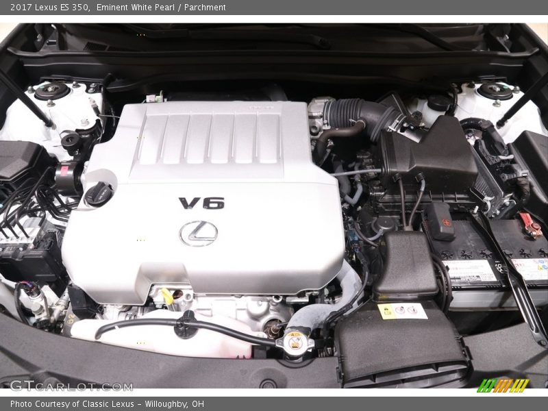 Eminent White Pearl / Parchment 2017 Lexus ES 350