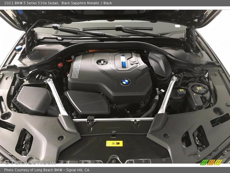Black Sapphire Metallic / Black 2021 BMW 5 Series 530e Sedan