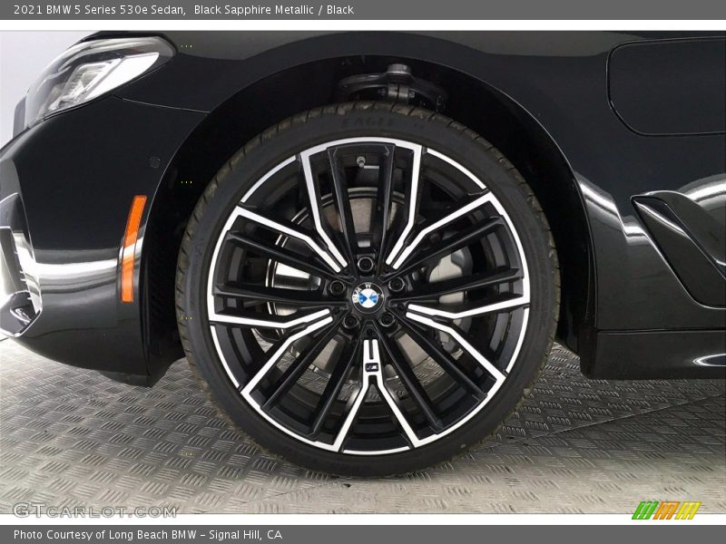 Black Sapphire Metallic / Black 2021 BMW 5 Series 530e Sedan