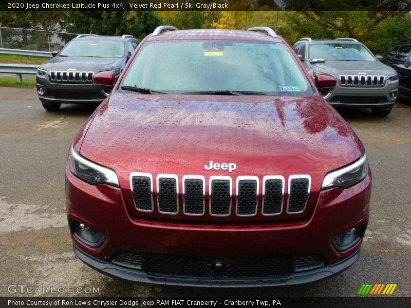 Velvet Red Pearl / Ski Gray/Black 2020 Jeep Cherokee Latitude Plus 4x4