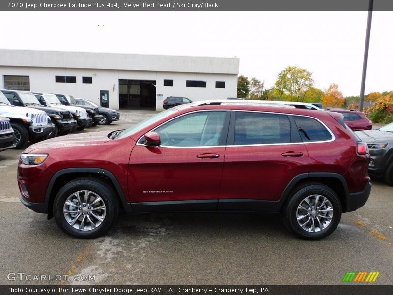 Velvet Red Pearl / Ski Gray/Black 2020 Jeep Cherokee Latitude Plus 4x4