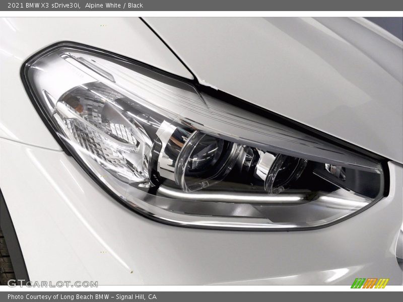 Alpine White / Black 2021 BMW X3 sDrive30i