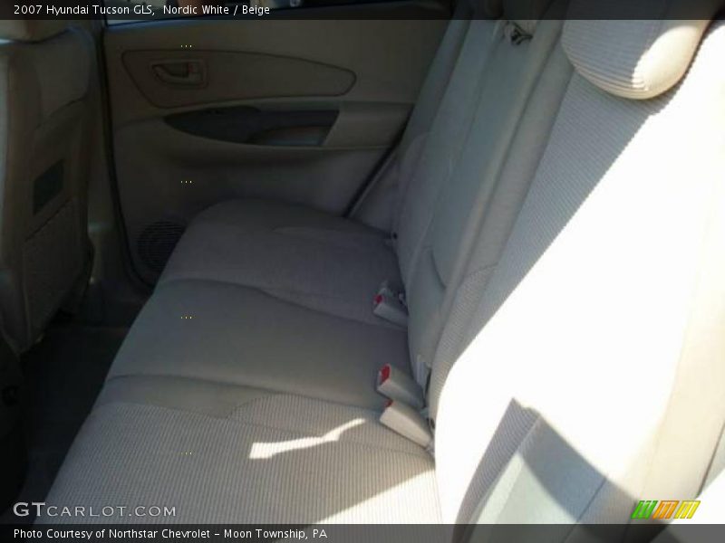 Nordic White / Beige 2007 Hyundai Tucson GLS