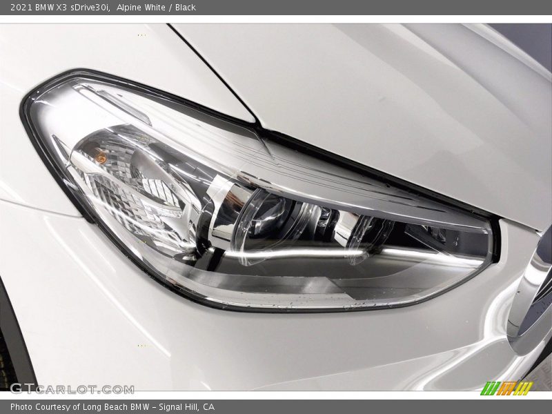 Alpine White / Black 2021 BMW X3 sDrive30i