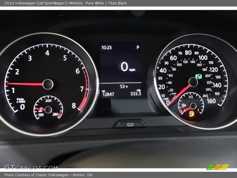 Pure White / Titan Black 2019 Volkswagen Golf SportWagen S 4Motion