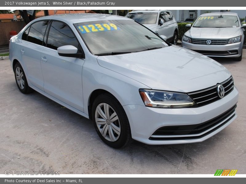 White Silver / Black/Palladium Gray 2017 Volkswagen Jetta S