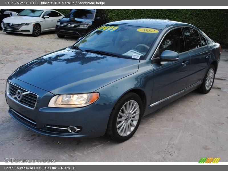 Biarritz Blue Metallic / Sandstone Beige 2012 Volvo S80 3.2