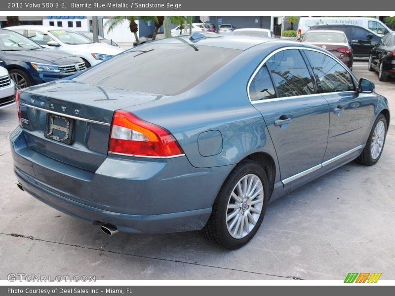 Biarritz Blue Metallic / Sandstone Beige 2012 Volvo S80 3.2