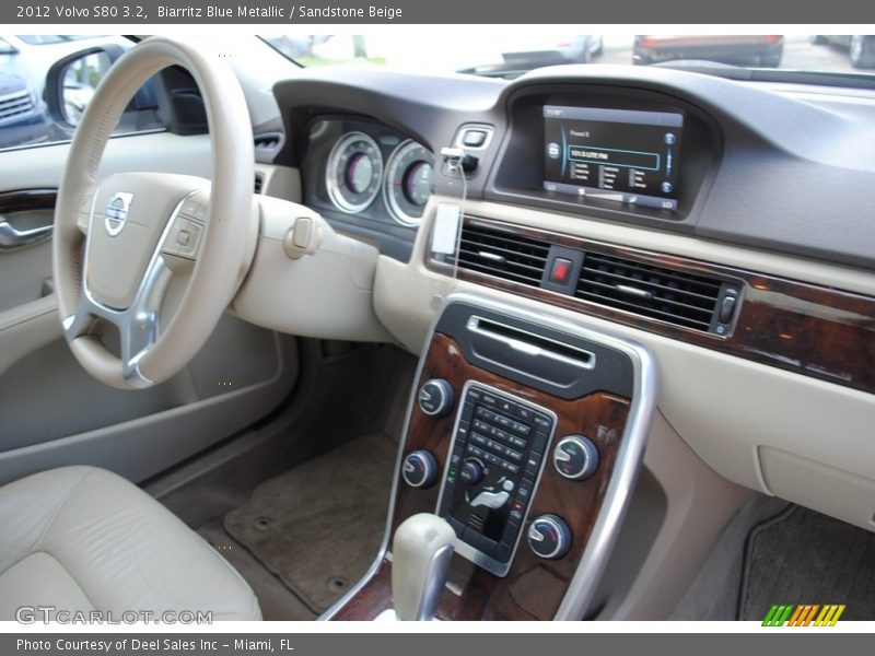 Biarritz Blue Metallic / Sandstone Beige 2012 Volvo S80 3.2