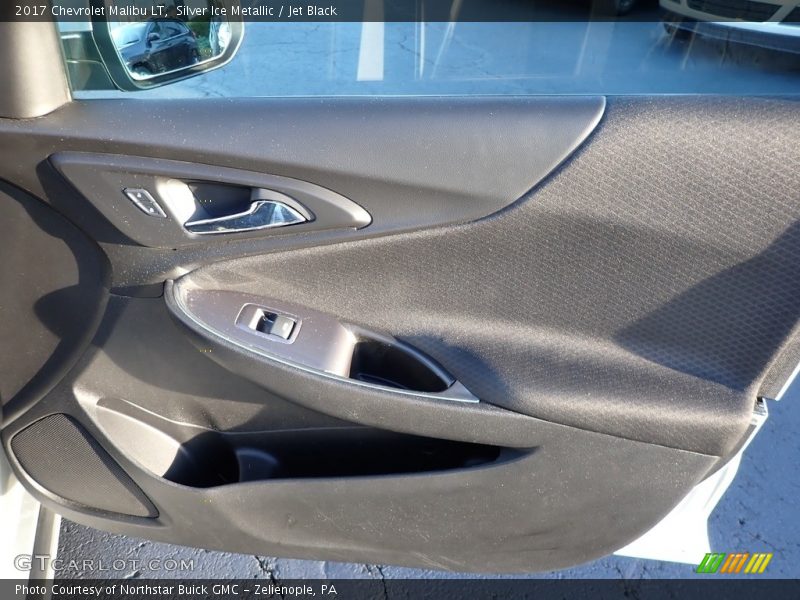 Silver Ice Metallic / Jet Black 2017 Chevrolet Malibu LT