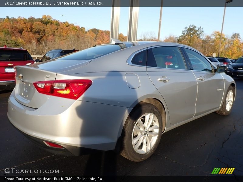 Silver Ice Metallic / Jet Black 2017 Chevrolet Malibu LT