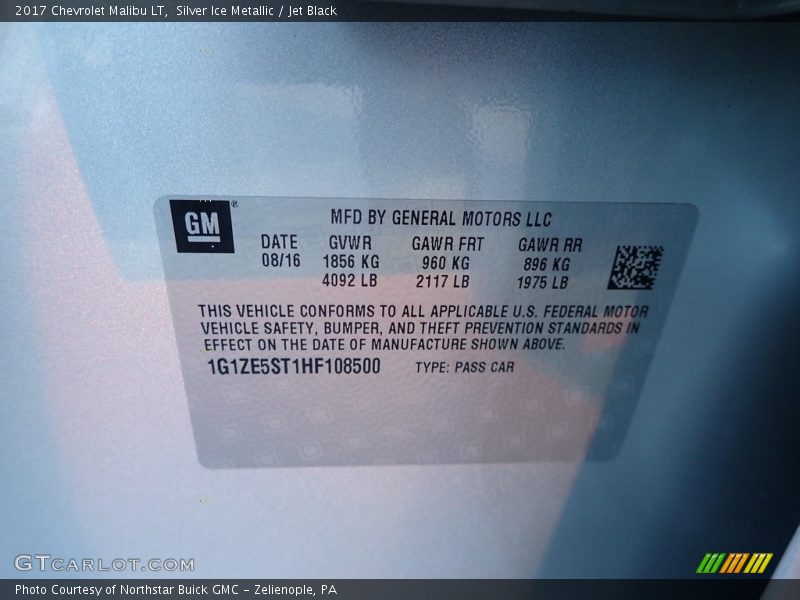 Silver Ice Metallic / Jet Black 2017 Chevrolet Malibu LT