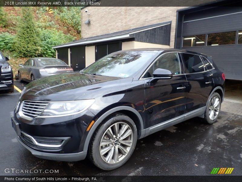 Front 3/4 View of 2018 MKX Reserve AWD