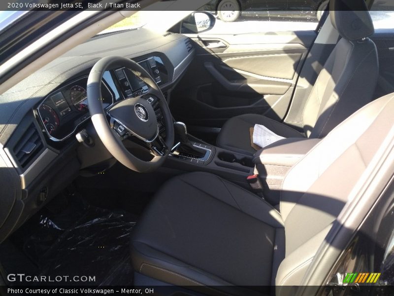 Black / Titan Black 2020 Volkswagen Jetta SE