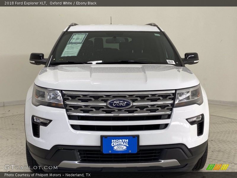 Oxford White / Ebony Black 2018 Ford Explorer XLT