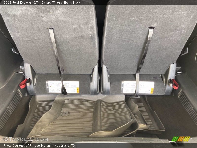 Oxford White / Ebony Black 2018 Ford Explorer XLT
