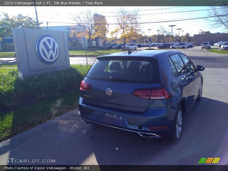 Silk Blue Metallic / Titan Black 2020 Volkswagen Golf 1.4T