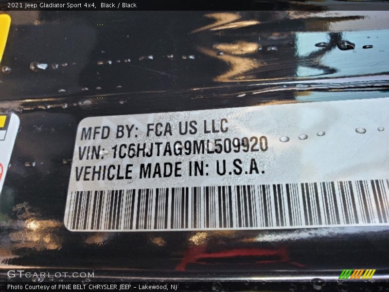 Black / Black 2021 Jeep Gladiator Sport 4x4