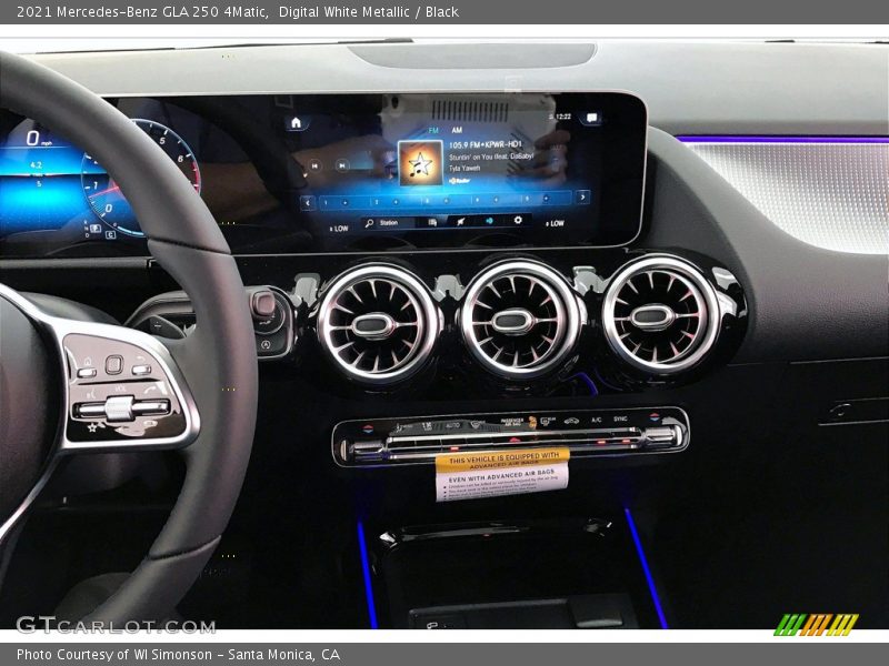 Digital White Metallic / Black 2021 Mercedes-Benz GLA 250 4Matic