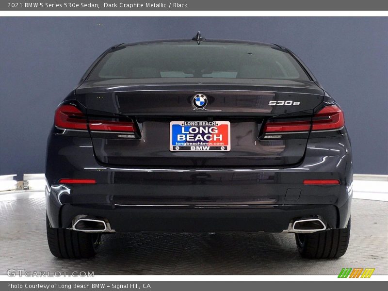 Dark Graphite Metallic / Black 2021 BMW 5 Series 530e Sedan