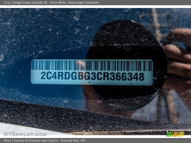 Stone White / Black/Light Graystone 2012 Dodge Grand Caravan SE