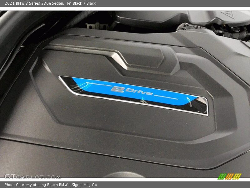  2021 3 Series 330e Sedan Logo