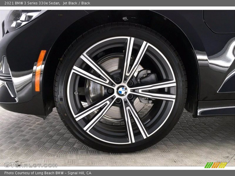  2021 3 Series 330e Sedan Wheel