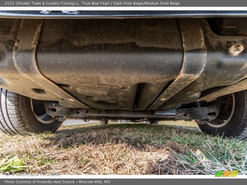 True Blue Pearl / Dark Frost Beige/Medium Frost Beige 2015 Chrysler Town & Country Touring-L