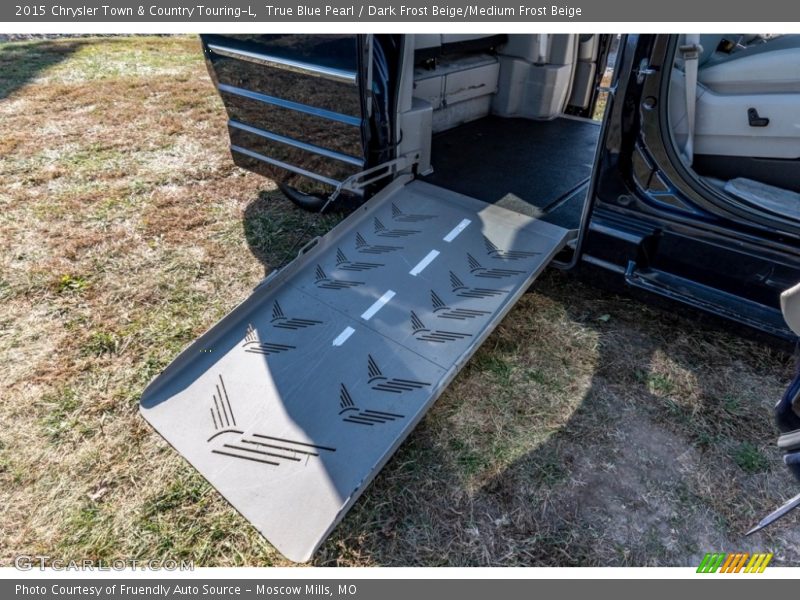 True Blue Pearl / Dark Frost Beige/Medium Frost Beige 2015 Chrysler Town & Country Touring-L