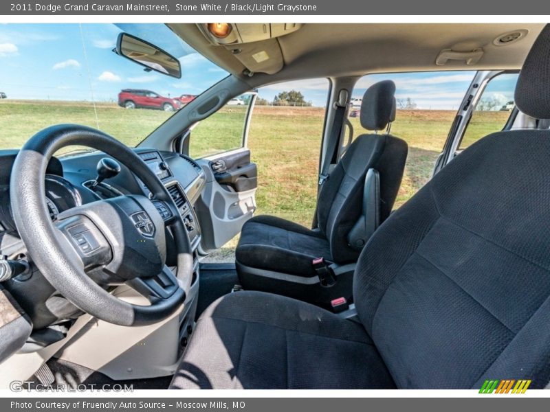 Stone White / Black/Light Graystone 2011 Dodge Grand Caravan Mainstreet
