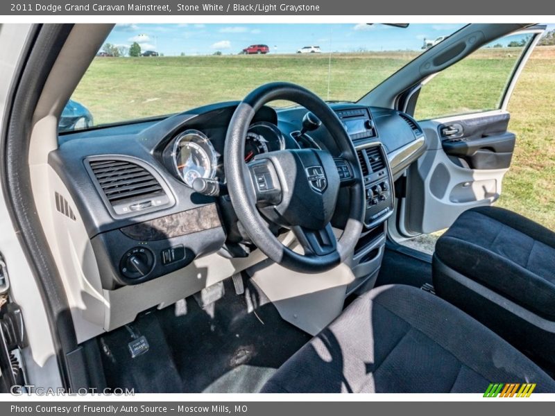 Stone White / Black/Light Graystone 2011 Dodge Grand Caravan Mainstreet
