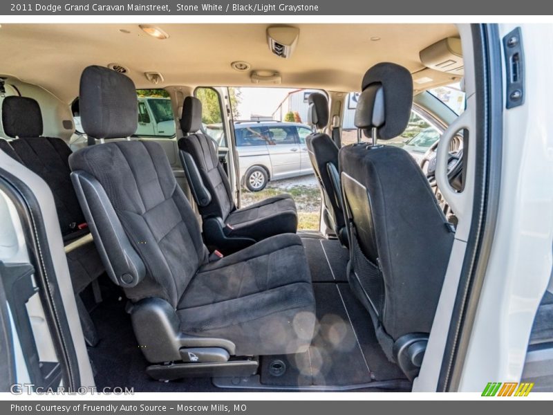 Stone White / Black/Light Graystone 2011 Dodge Grand Caravan Mainstreet